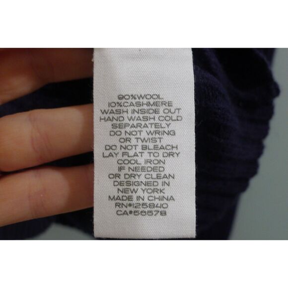 INTERMIX Cropped Cashmere/Wool Ribbed Button Shoulder Sweater - Navy XL - Picture 6 of 6